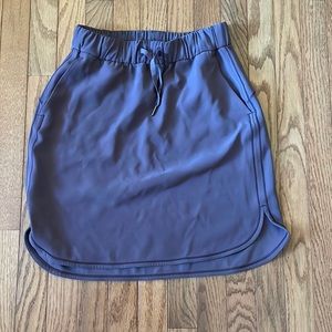 Lululemon - athletic skirt - size 6